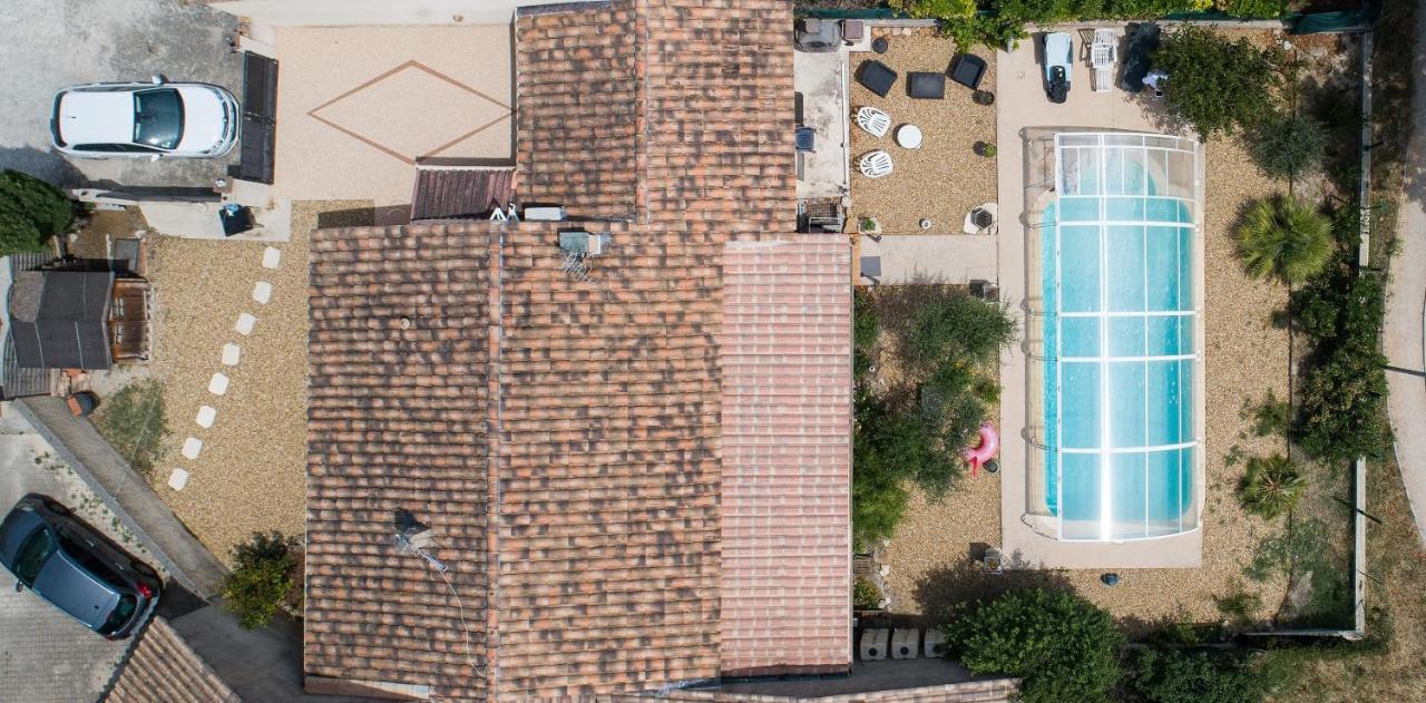 Villa Luberon: Cozy Room with Terrace Cucuron Exterior photo